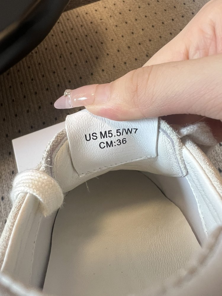 Кроссовки женские фото 8