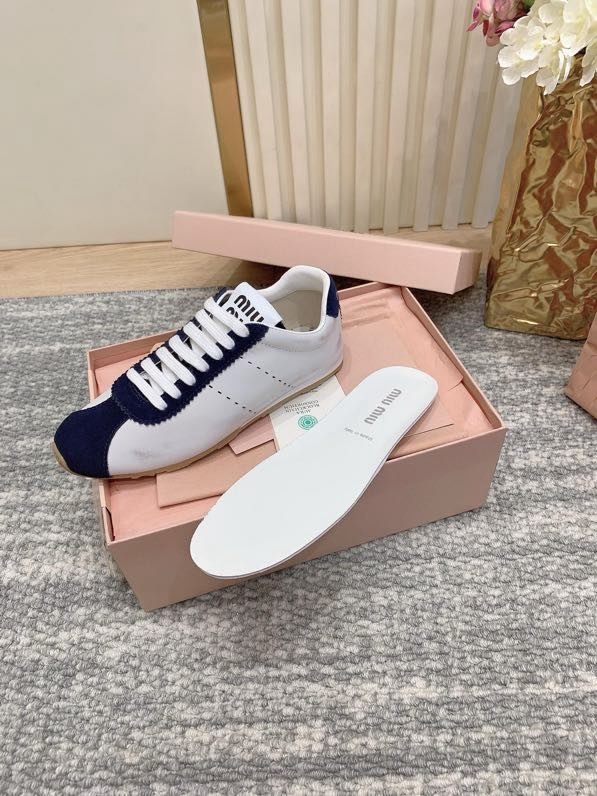 Кроссовки женские фото 8