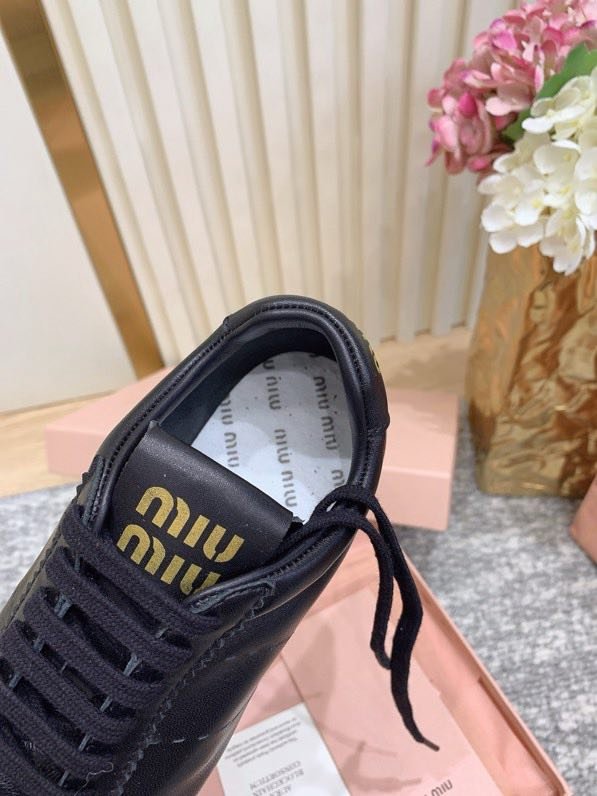 Кроссовки женские фото 8