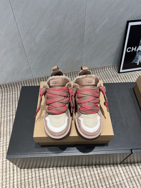 Кроссовки женские фото 8