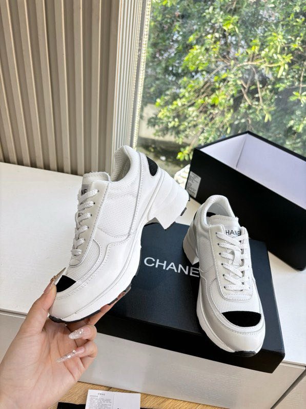 Кроссовки женские фото 8