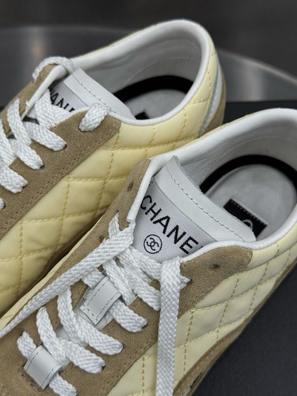 Кроссовки женские фото 8