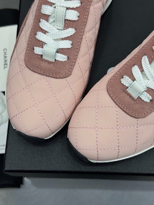 Кроссовки женские фото 8