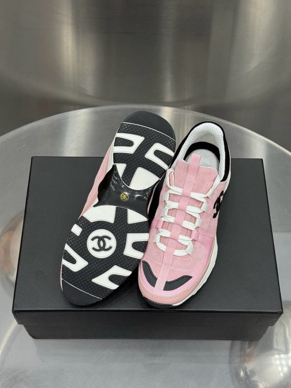 Кроссовки женские фото 8