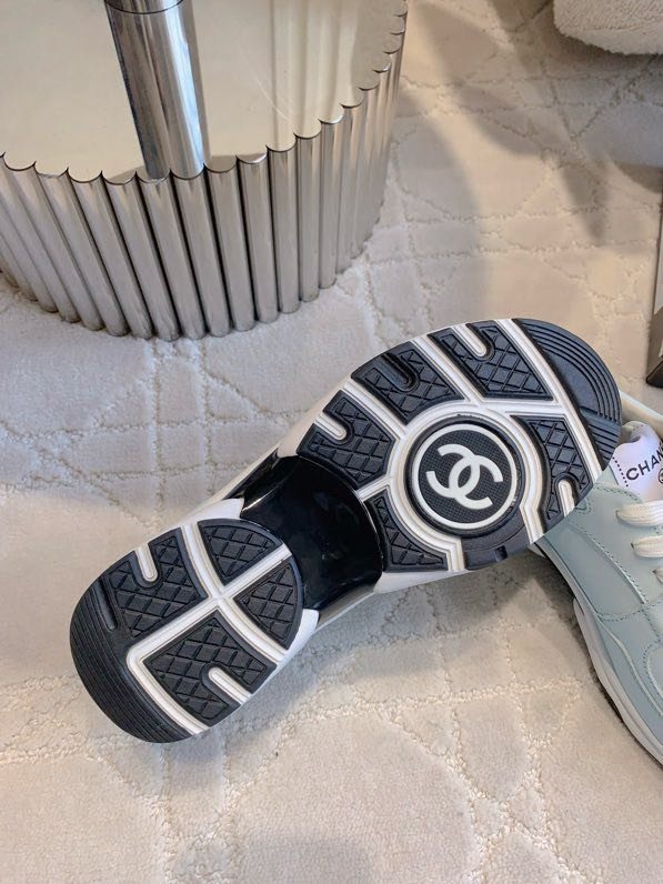 Кроссовки женские фото 9