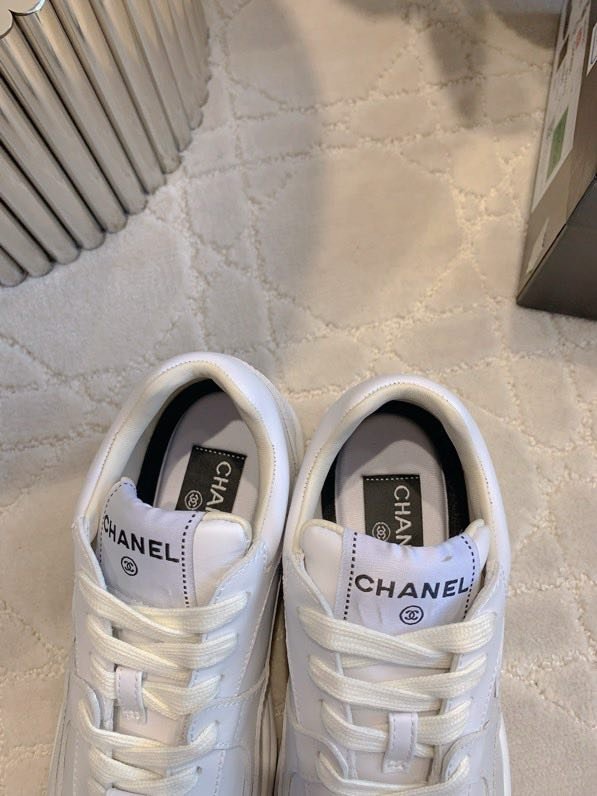 Кроссовки женские фото 9