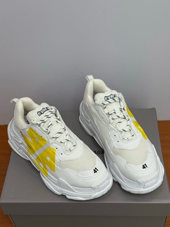 Кроссовки женские фото 9