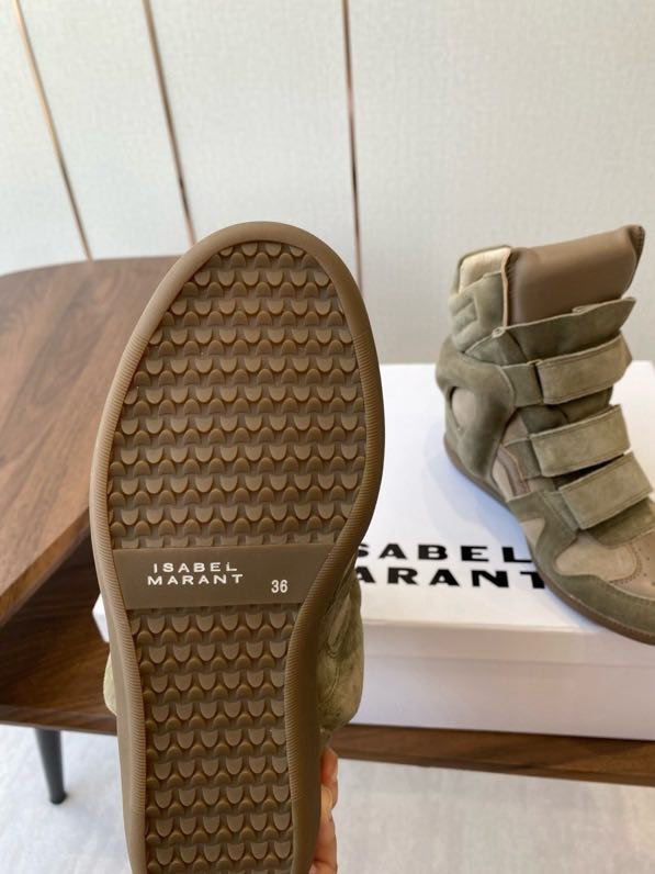 Кроссовки женские фото 9