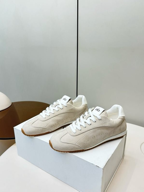 Sneakers women's фото 9