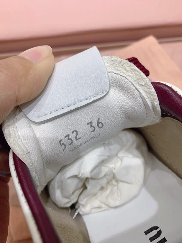 Кросівки жіночі фото 9