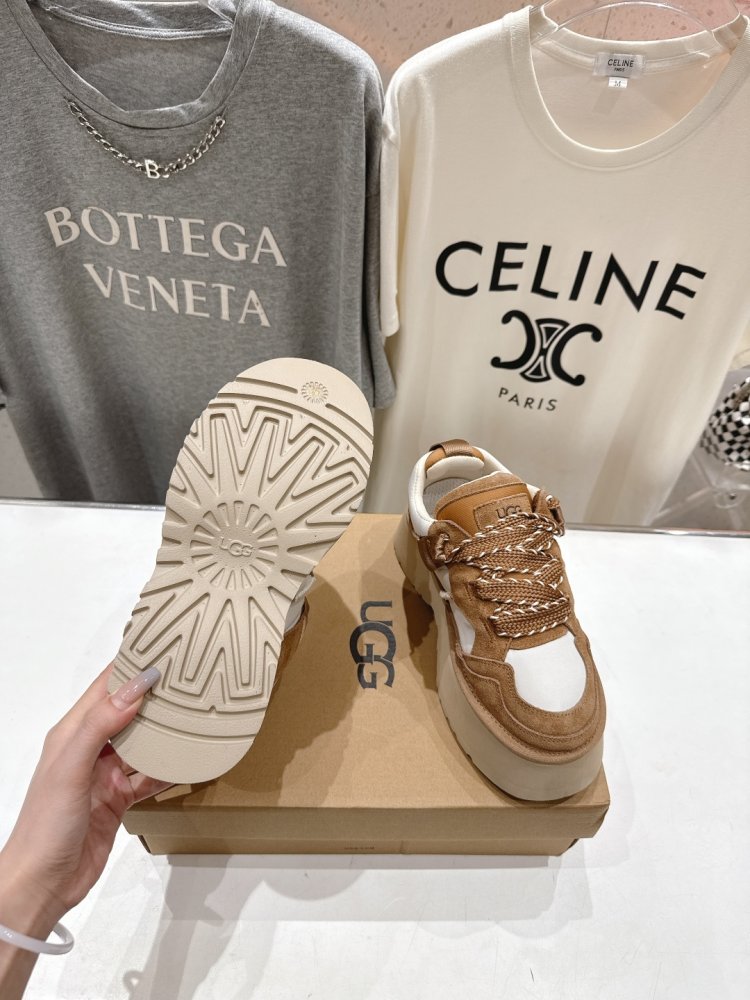 Кросівки жіночі фото 9