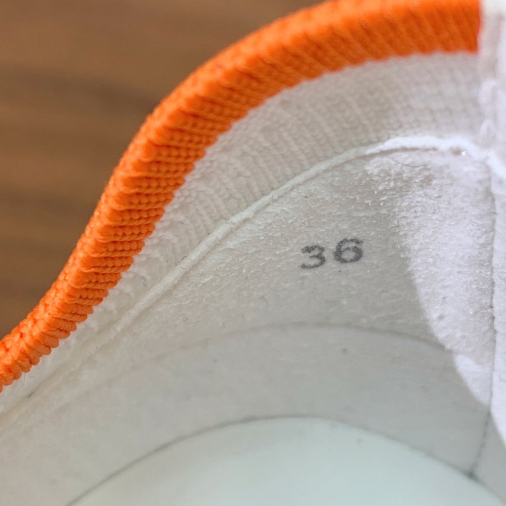 Кросівки жіночі фото 9