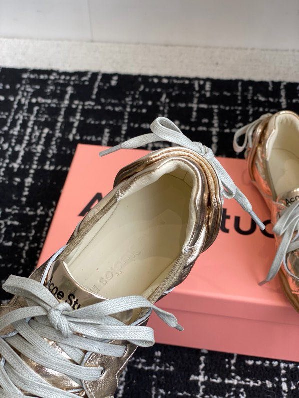 Кроссовки женские фото 9