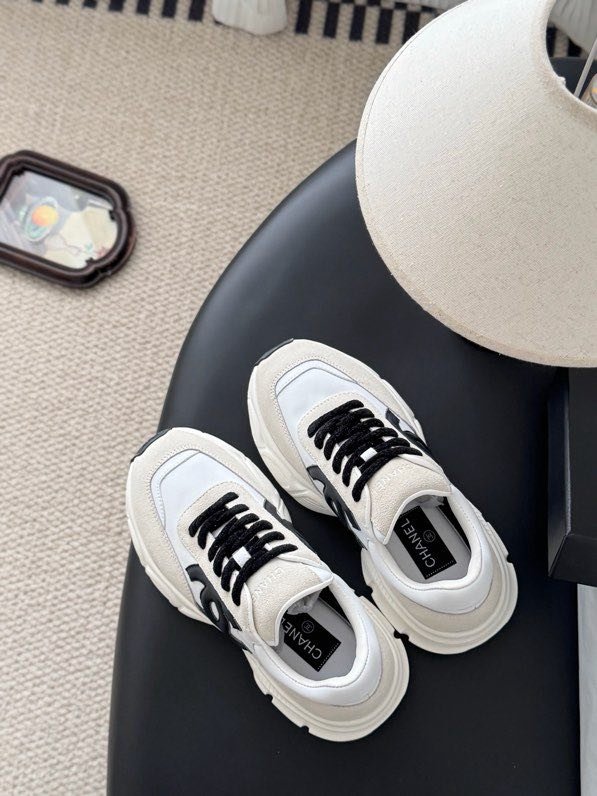 Кроссовки женские фото 9