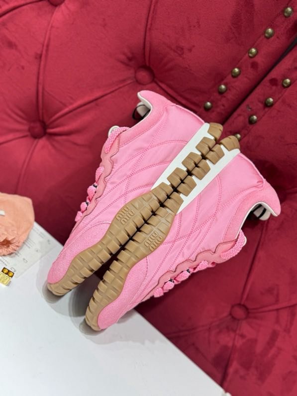 Кроссовки женские фото 9