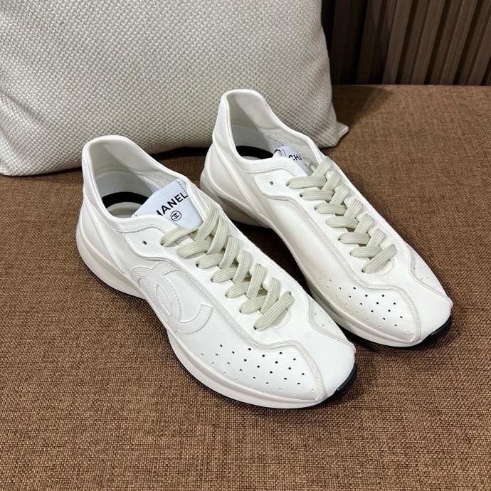 Кроссовки женские фото 9