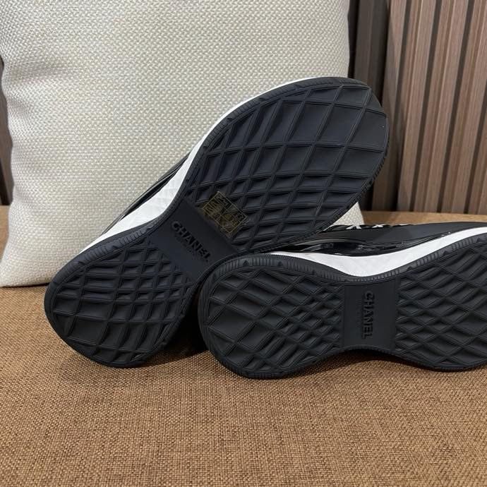 Кроссовки женские фото 9