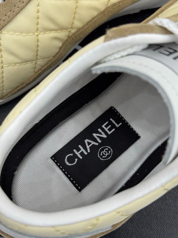 Кроссовки женские фото 9