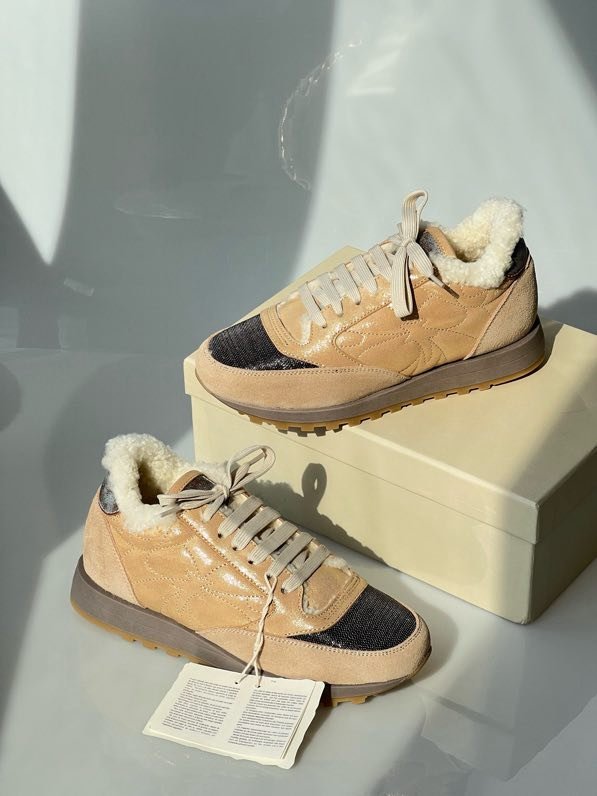 Кроссовки зимние на меху женские