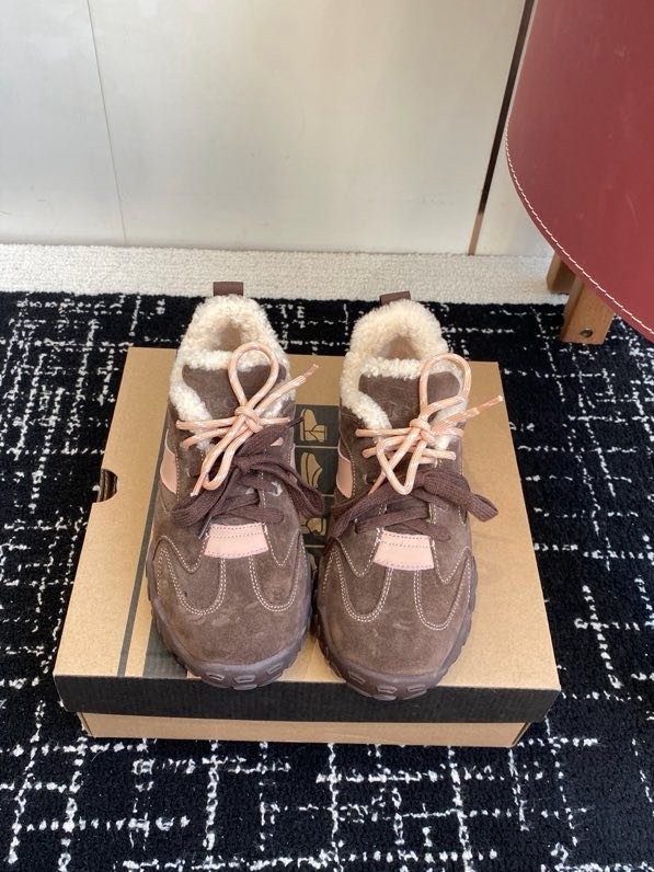 Кроссовки зимние на меху женские