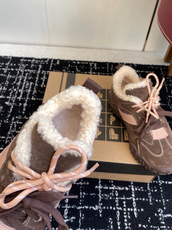 Кроссовки зимние на меху женские фото 2