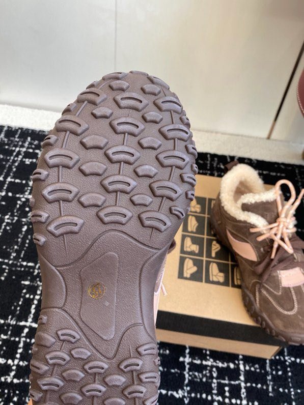 Кроссовки зимние на меху женские фото 3