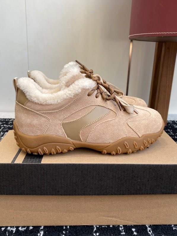 Sneakers winter on fur women's фото 5