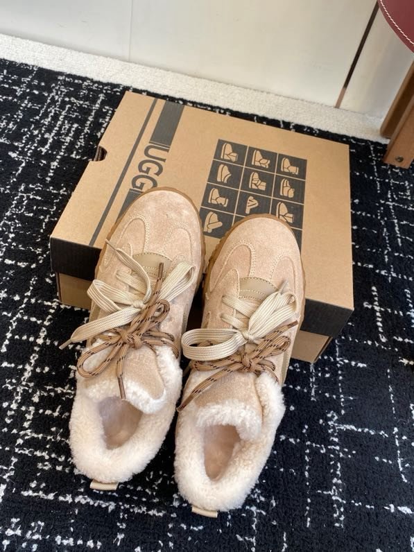 Sneakers winter on fur women's фото 6