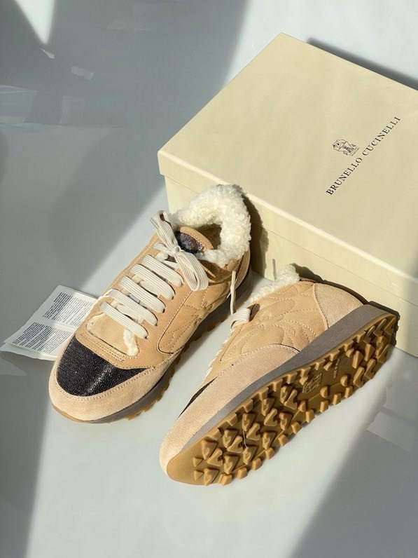 Кроссовки зимние на меху женские фото 7