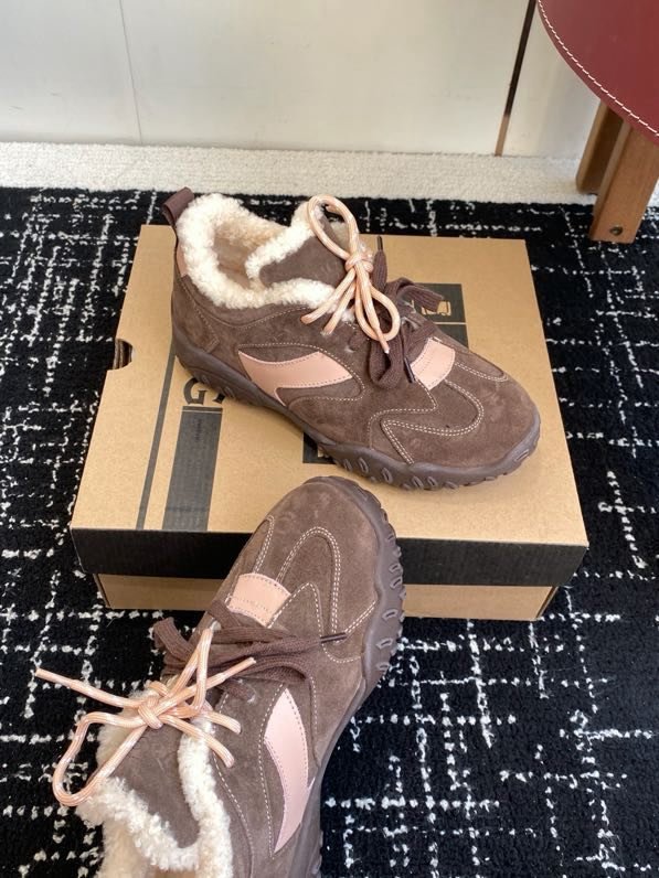 Кроссовки зимние на меху женские фото 8