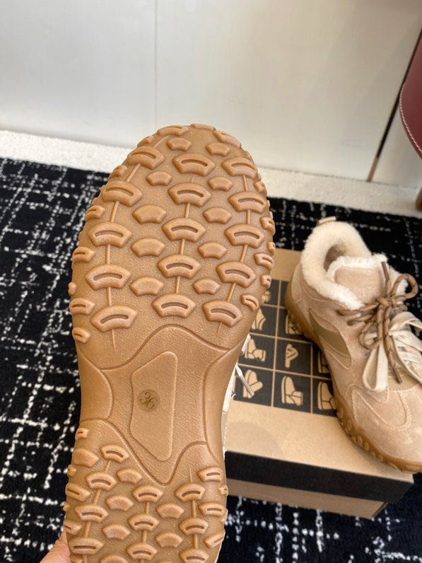 Sneakers winter on fur women's фото 9