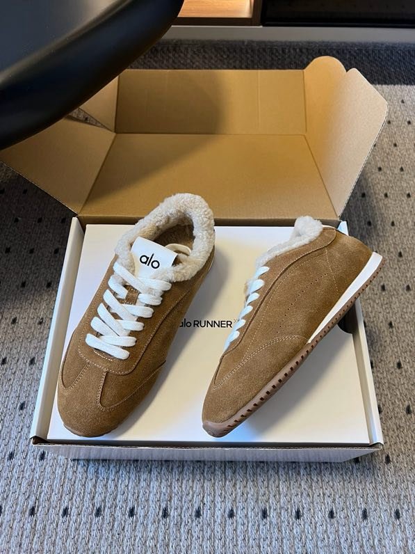 Кроссовки зимние на меху