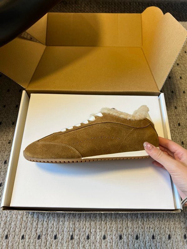 Кроссовки зимние на меху фото 2