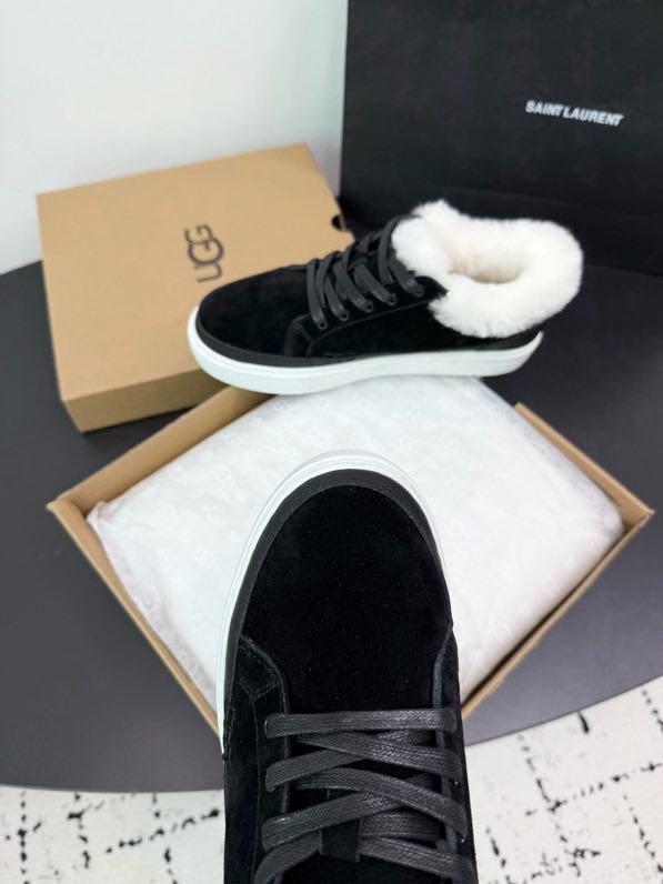 Sneakers winter on fur фото 6