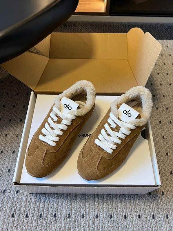 Кроссовки зимние на меху фото 8