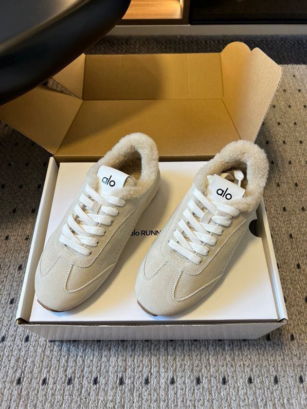 Кроссовки зимние на меху фото 8