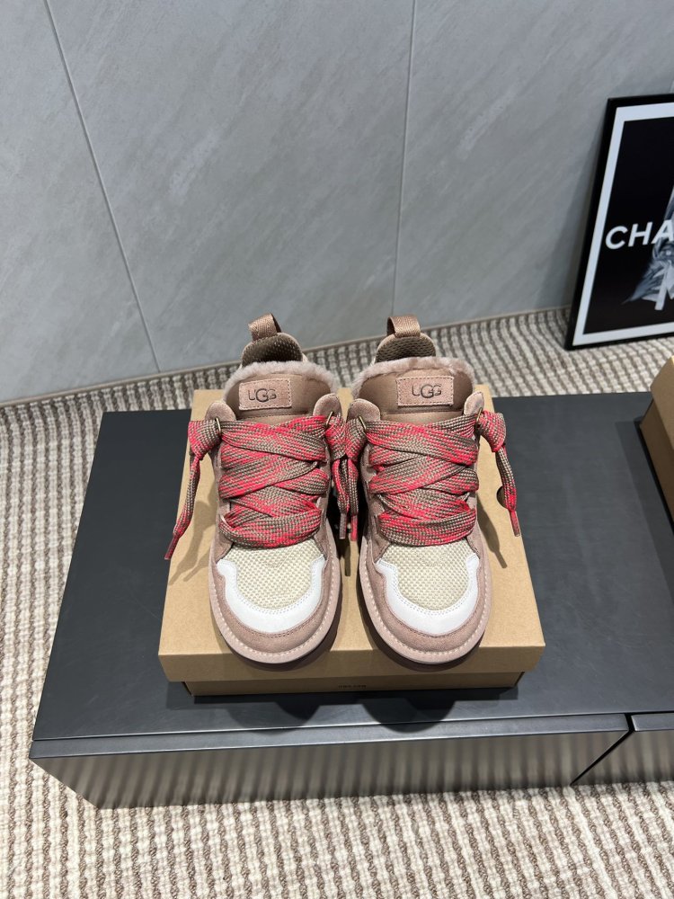 Кросівки зимові жіночі