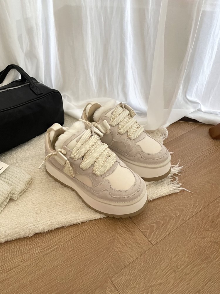 Кросівки зимові жіночі