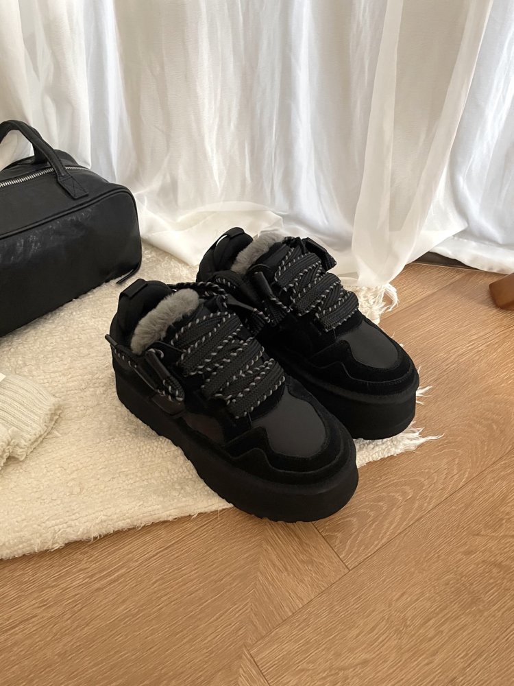 Кроссовки зимние женские