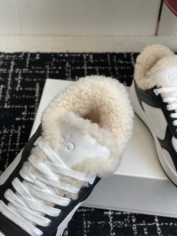 Кросівки зимові жіночі фото 2