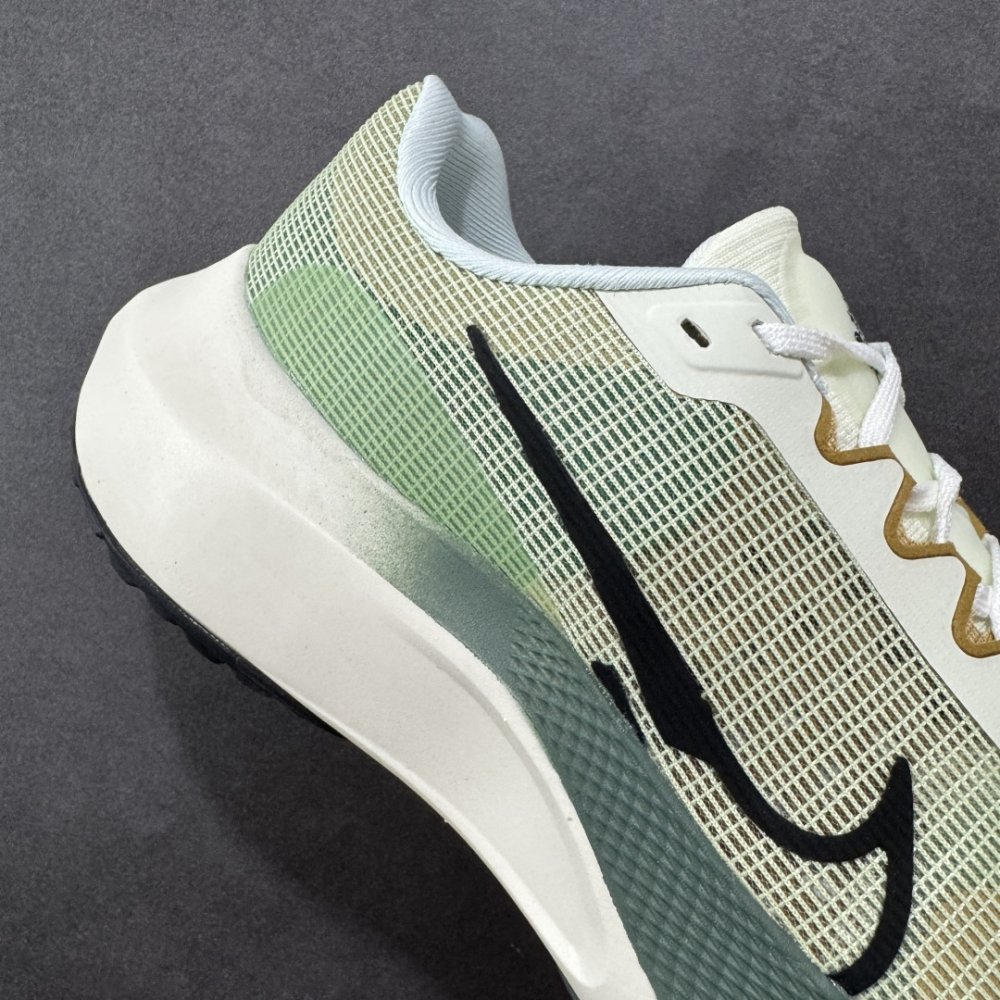 Sneakers Zoom Fly 5 фото 6