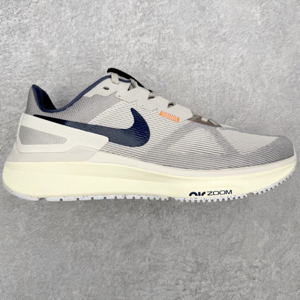 Sneakers Zoom Structure 25