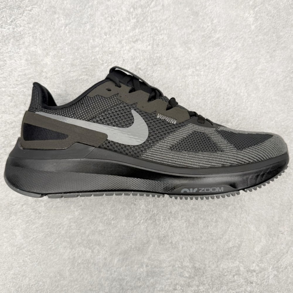 Sneakers Zoom Structure 25