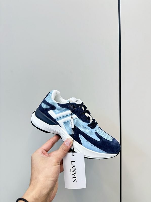 Кроссовки фото 2