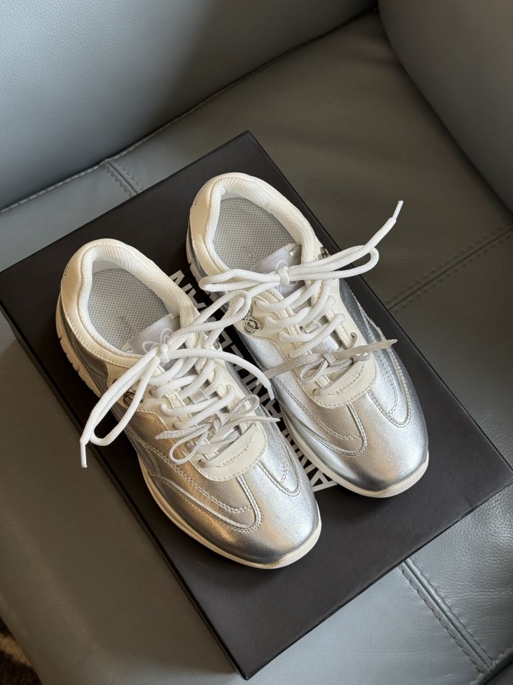 Кроссовки фото 2