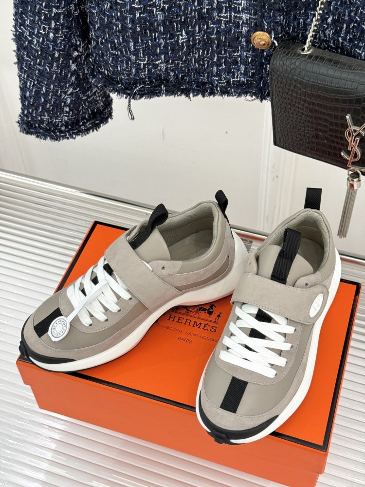 Кросівки фото 2