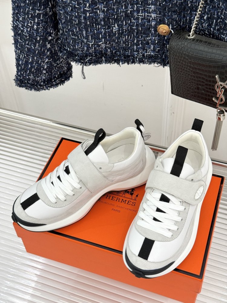 Кросівки фото 2