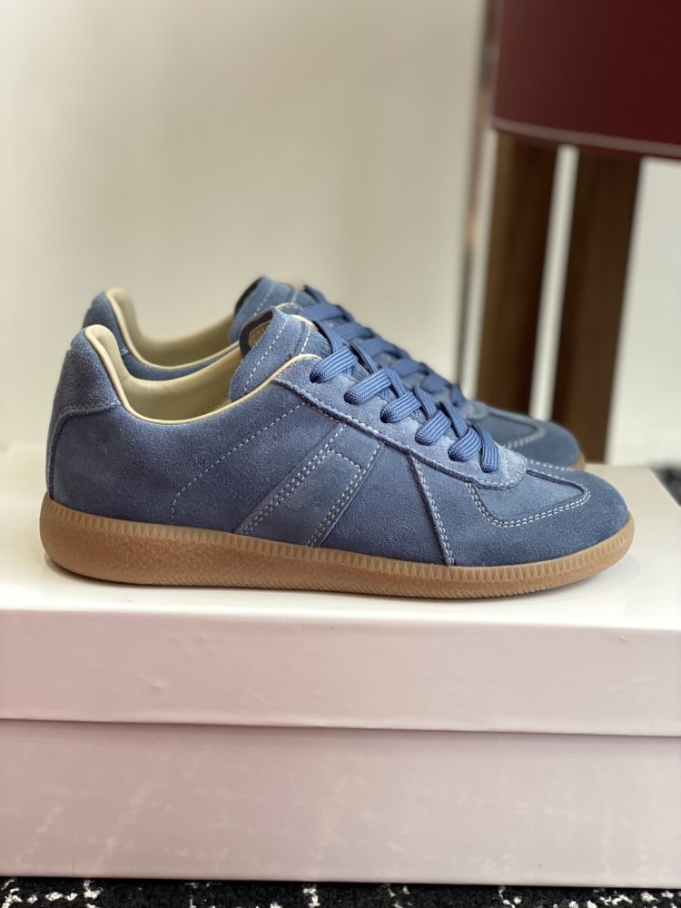 Кросівки фото 2