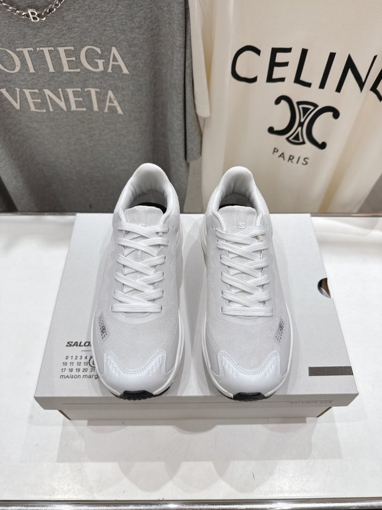 Кросівки фото 2