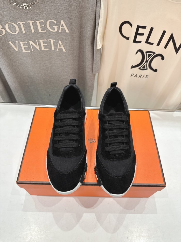 Кросівки фото 2